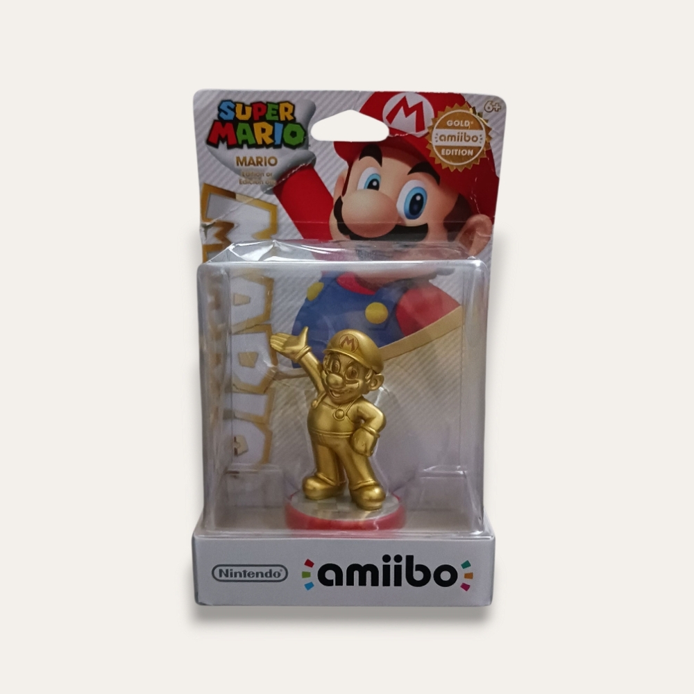 Nintendo Gold Mario Amiibo Figure